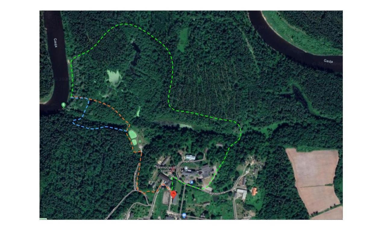 Apartmán Ozolu Gatve 2- No Cesim 7 Km Jānamuiža Exteriér fotografie